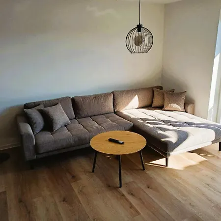 Cindy Apartment *